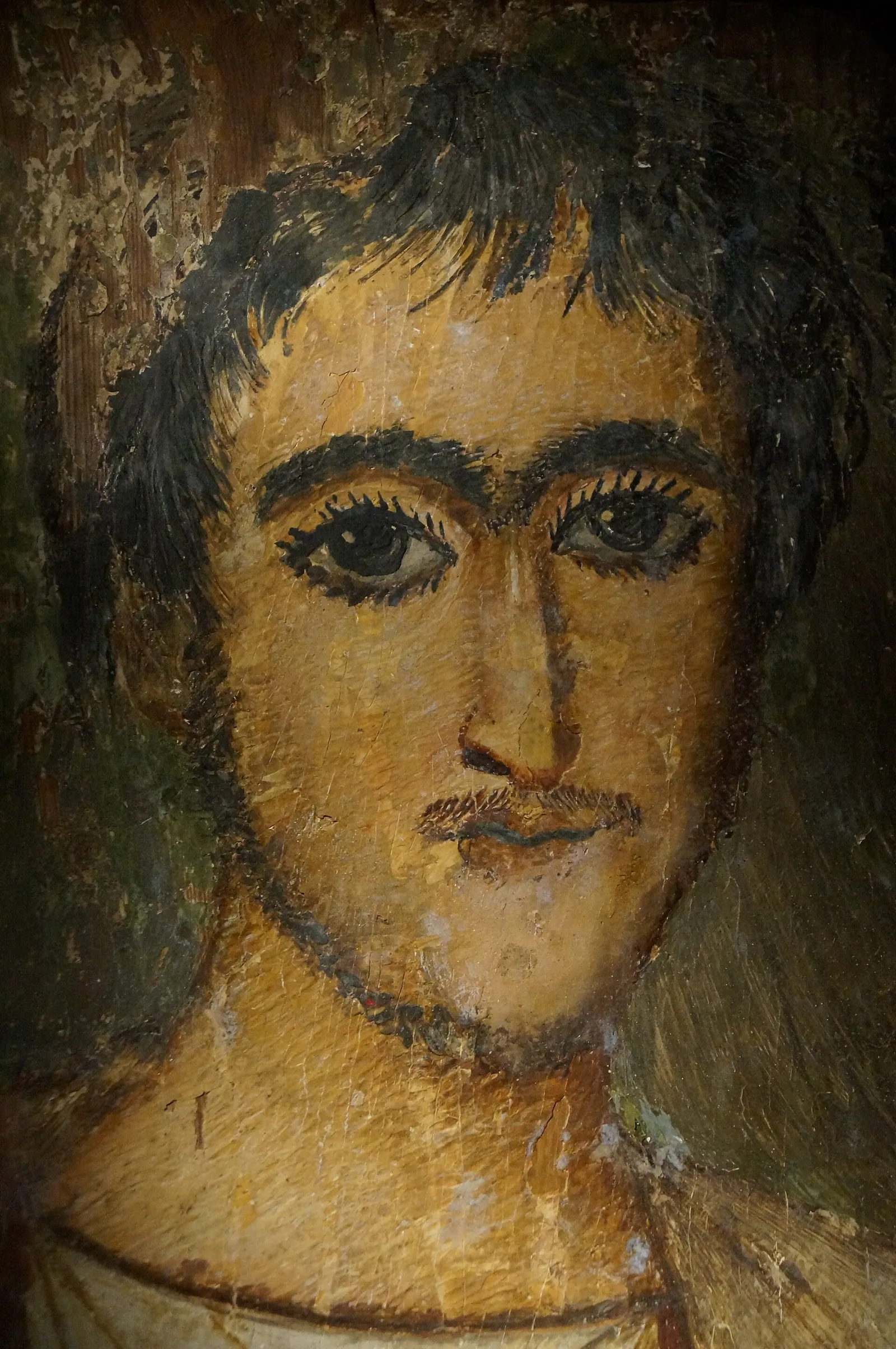 Svensk koppling: ett fayumporträtt av en man, vaxfärg på träpannå (100–200-talet e.Kr.), på Medelhavsmuseet i Stockholm – ett av de här ansiktena kan ni besöka hemma.