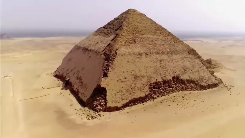 Stillbild ur “Analyzing the North Face Corridor of the Great Pyramid” (ca 50 % in i videon).