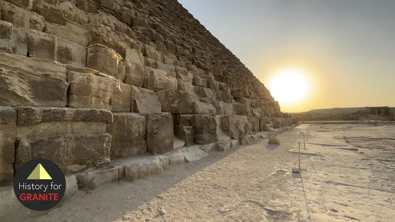 Stillbild ur “How to see the Pyramids of Egypt”.