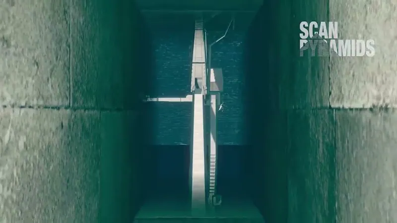 Stillbild ur “The Entrance Vault to the Great Pyramid and ScanPyramids corridor explained” (ca 75 % in i videon).